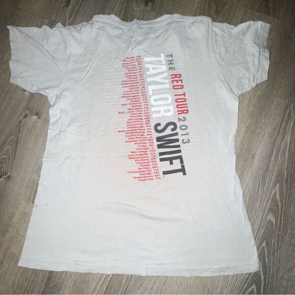 2013 Taylor Swift Red Tour t-shirt size medium - Picture 3 of 7